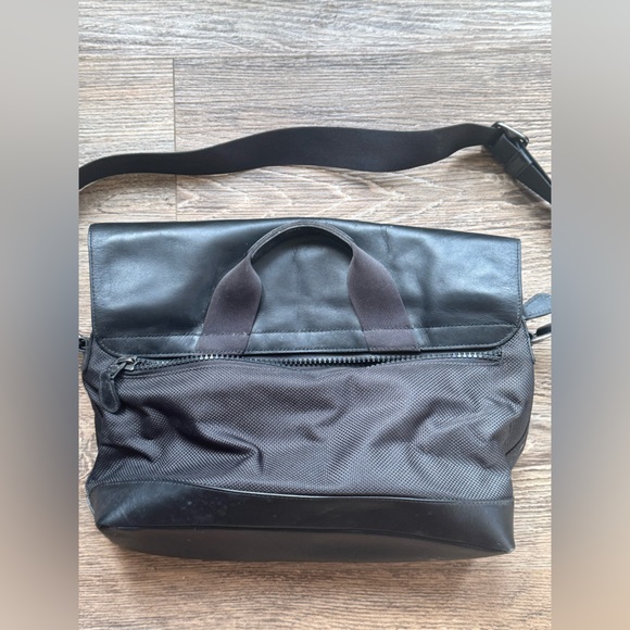 Coach Mixed Material Terrain Shoulder bag style F24673 - Picture 7 of 11